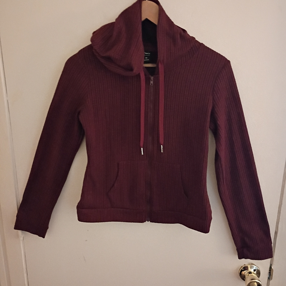 DAZY ZIP UP HOODIE